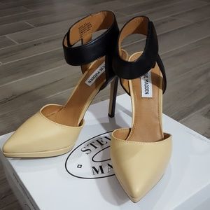 NEW STEVE MADDEN MAGIE PLATFORM PUMP 8.5 SOLD OUT